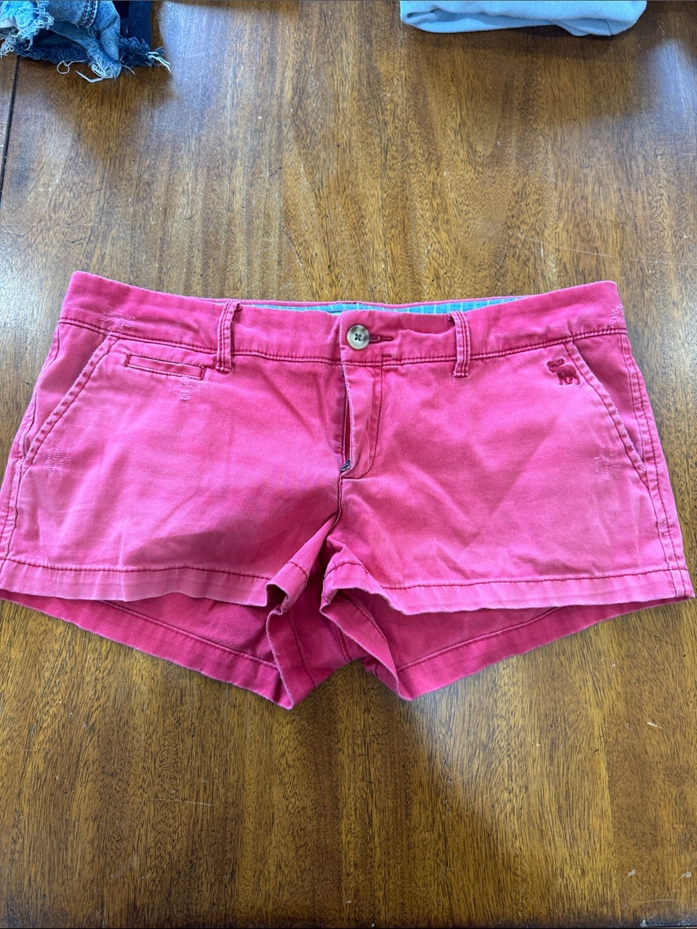 Abercrombie & Fitch Pink Women's Cotton Jean Shorts. Perfect stretch size 6